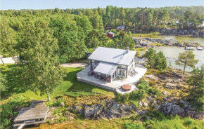Amazing Home In Mellerud With House Sea View, Mellerud